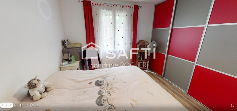 Maison - 90 m² - 5 pièces