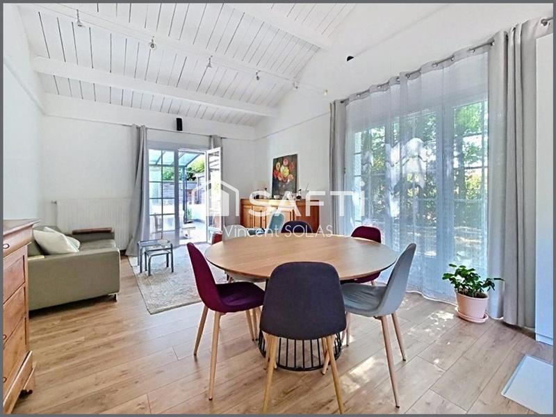 Maison - 200 m² - 7 pièces