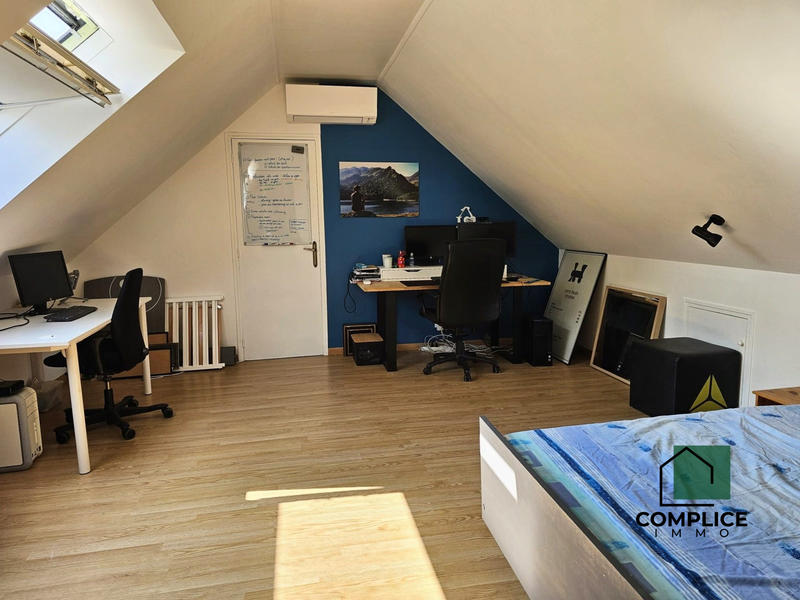 Maison traditionnelle - 120 m² - 4 pièces