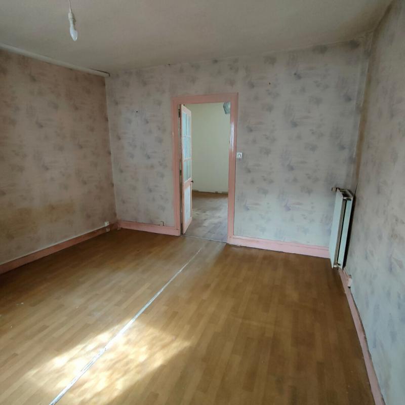 Maison - 96 m² - 6 pièces