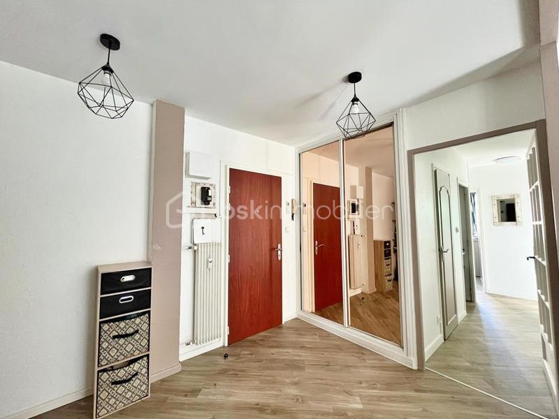 Appartement - 85 m² - 4 pièces