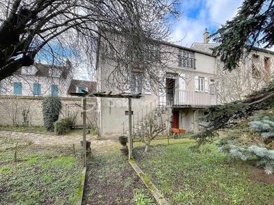 Maison de village - 90 m² - 6 pièces