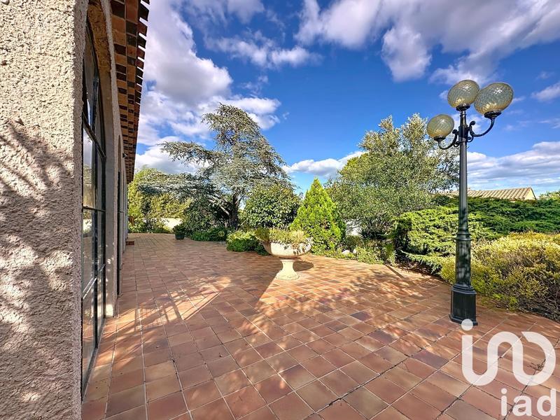 Maison - 236 m² - 7 pièces