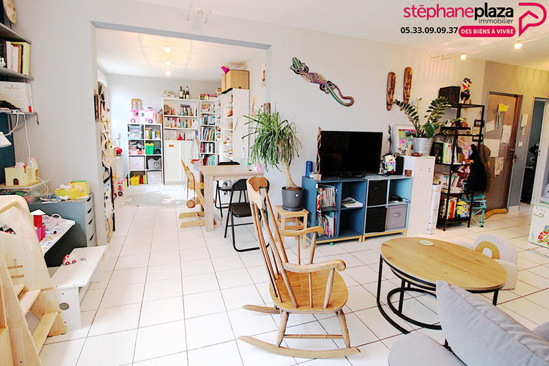 Appartement - 81 m² - 4 pièces