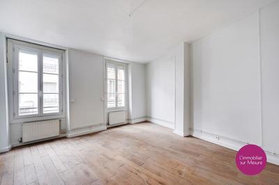 Studio - 27 m² - 1 pièce