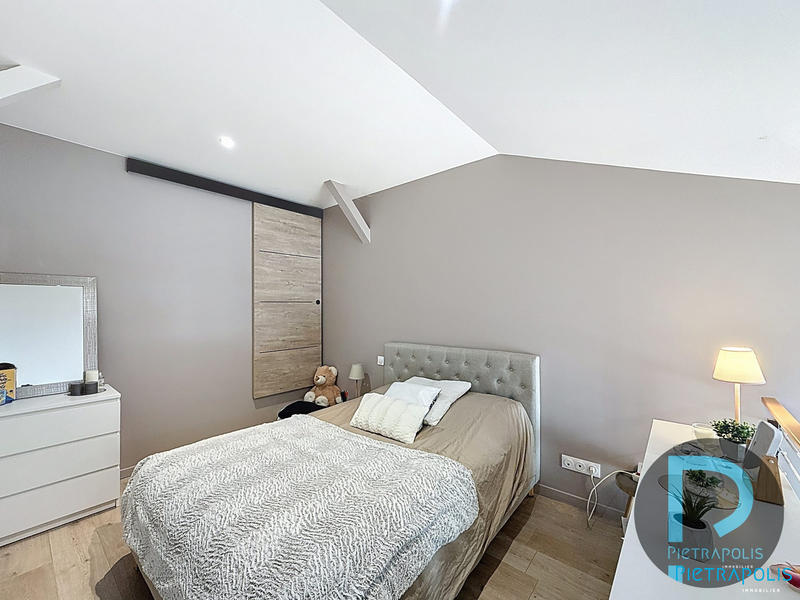 Appartement - 132 m² - 4 pièces