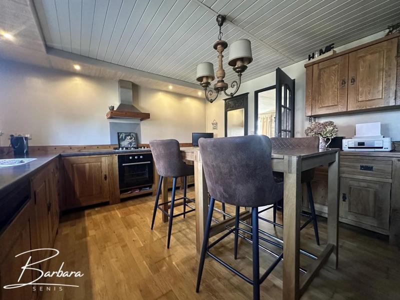 Maison - 102 m² - 5 pièces