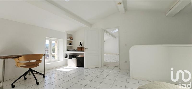 Maison - 280 m² - 5 pièces