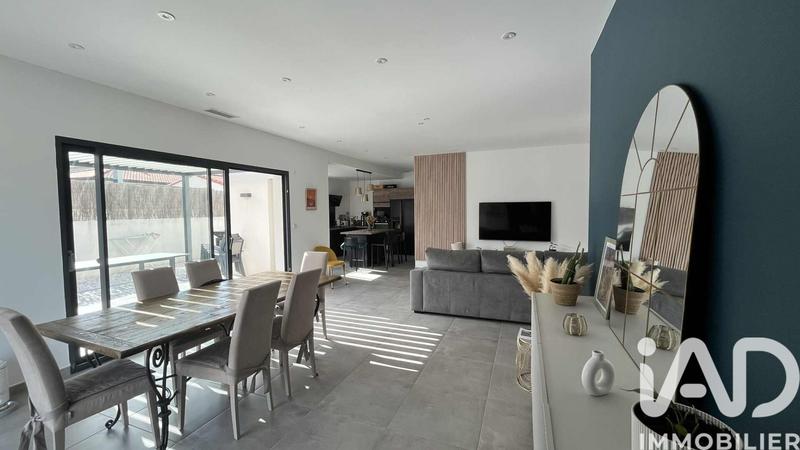 Maison - 92 m² - 3 pièces