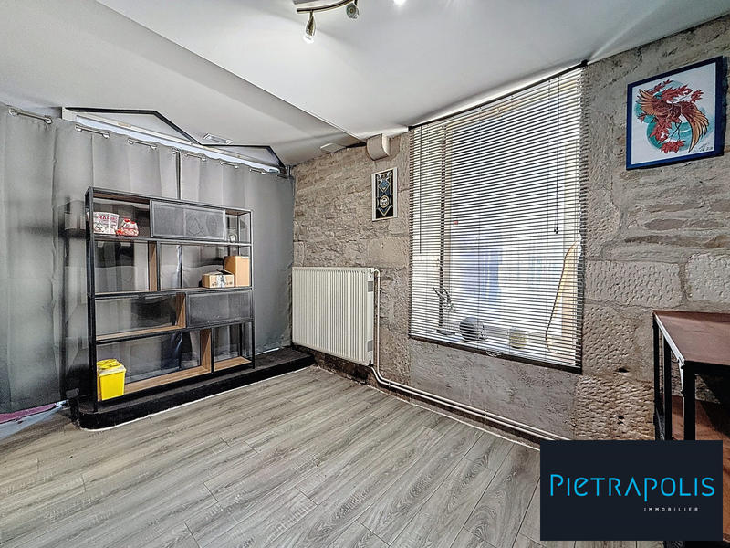 Local commercial - 80 m² - 5 pièces