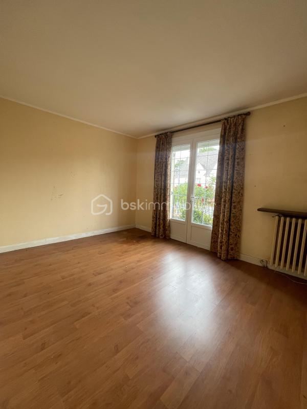 Maison traditionnelle - 169 m² - 7 pièces