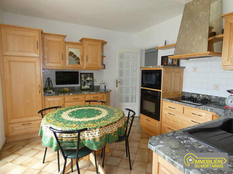 Maison - 142 m² - 6 pièces