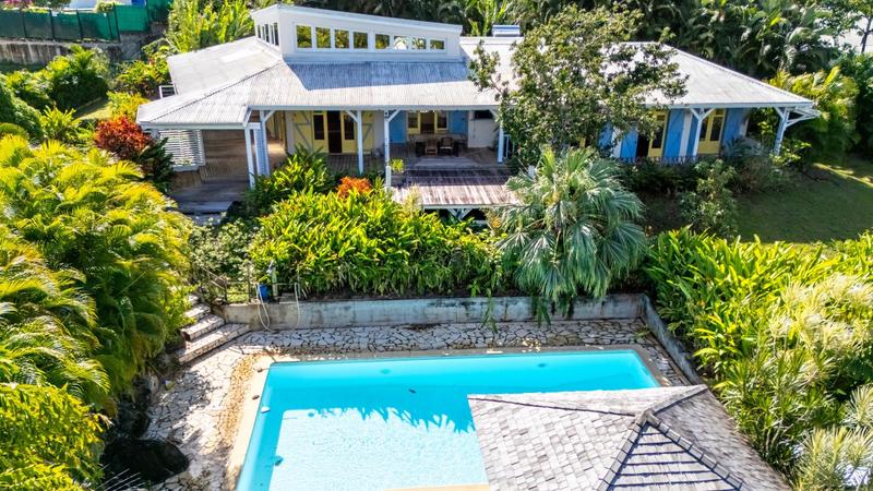 Maison - 185 m² - 6 pièces