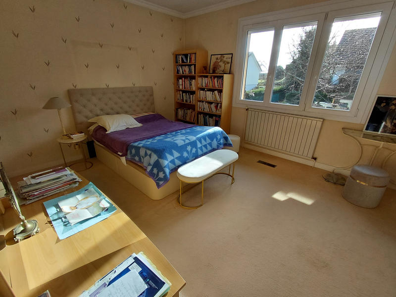 Maison - 237 m² - 10 pièces