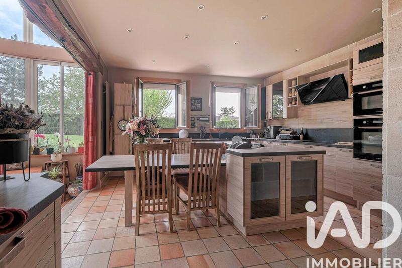 Maison - 168 m² - 5 pièces