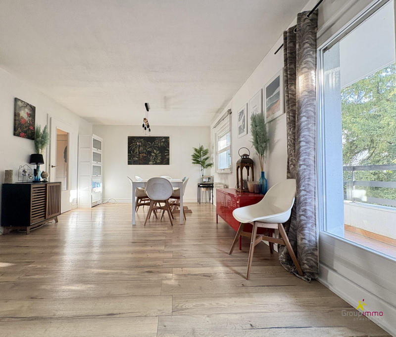 Appartement - 82 m² - 3 pièces