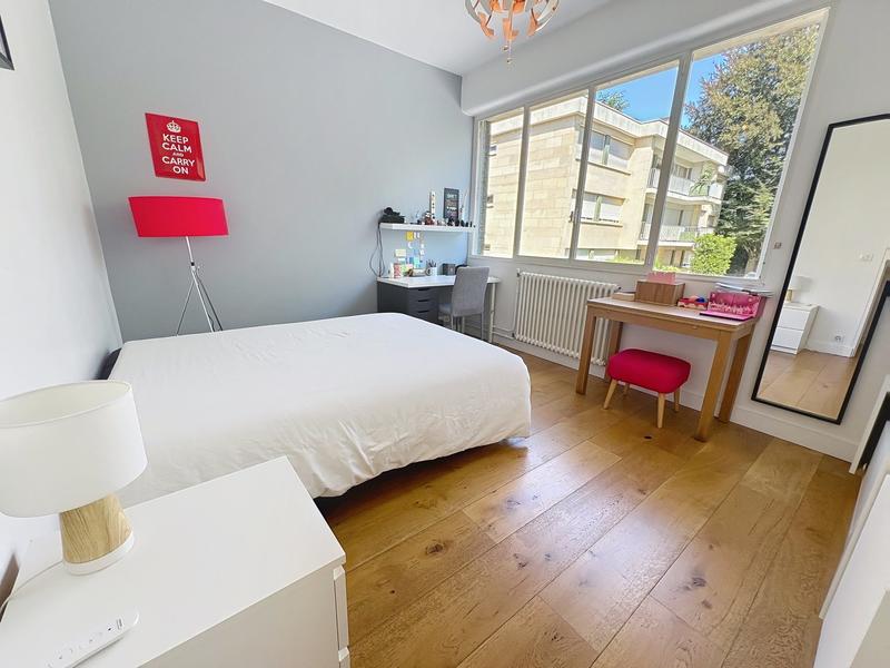 Appartement - 123 m² - 6 pièces