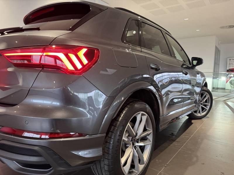 Audi Q3 45 TFSIe 245 ch s tronic 6 s line