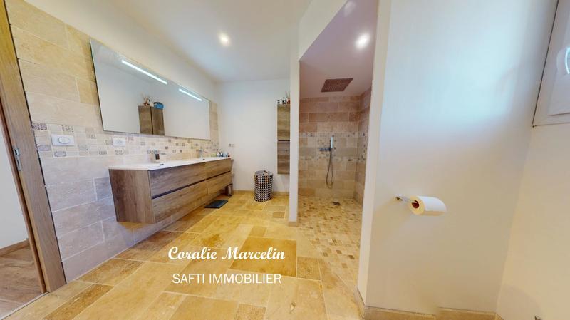 Maison - 112 m² - 4 pièces