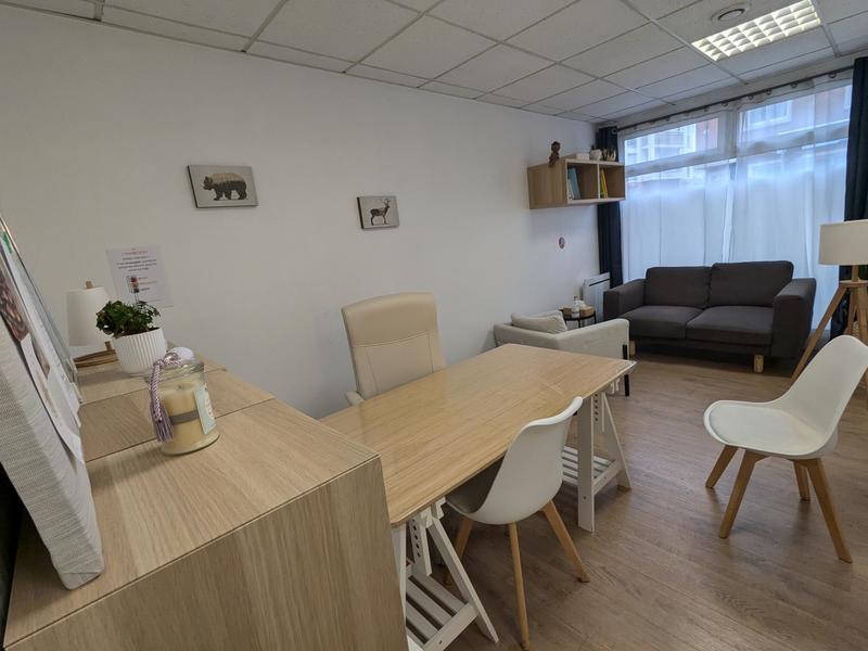 Local commercial - 105 m² - 5 pièces