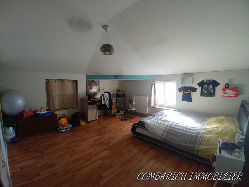 Maison - 170 m² - 7 pièces