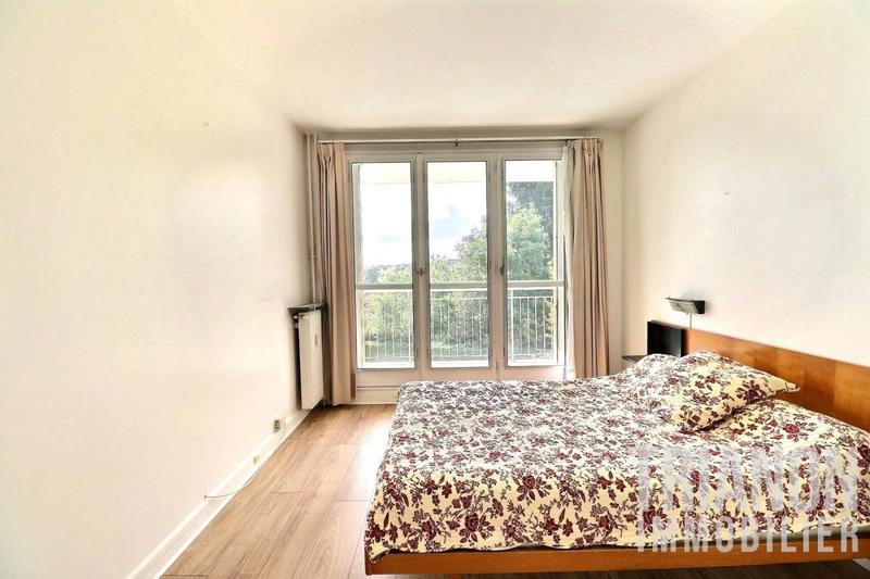 Appartement - 108 m² - 5 pièces