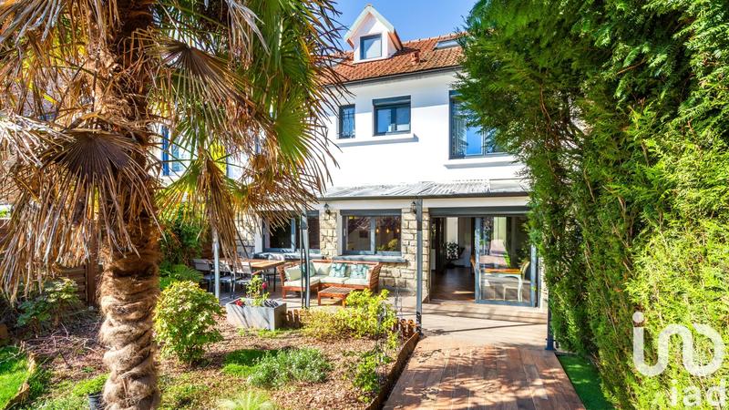 Maison - 150 m² - 6 pièces