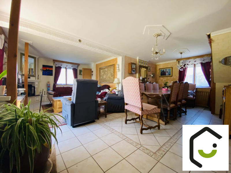 Maison - 101 m² - 5 pièces