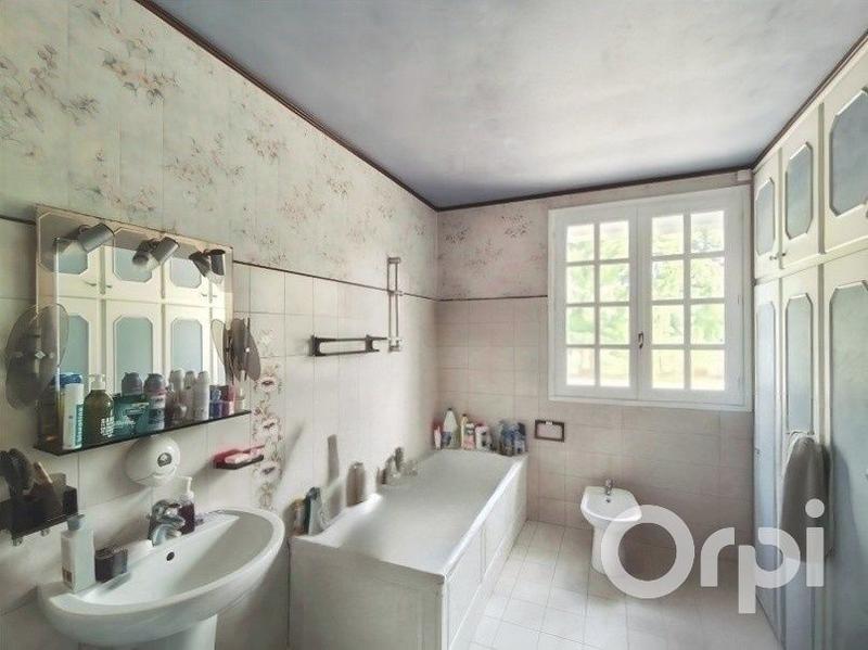 Maison - 137 m² - 6 pièces