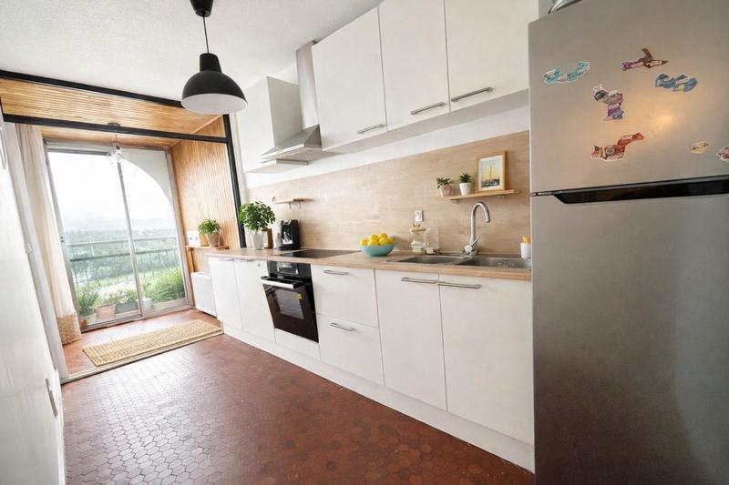 Appartement - 82 m² - 4 pièces