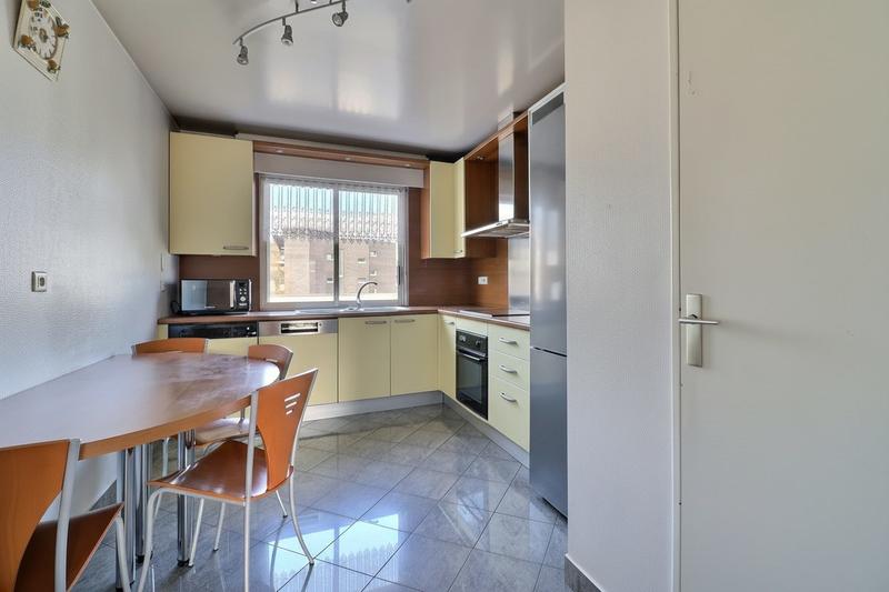 Appartement - 156 m² - 7 pièces