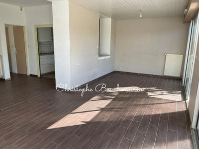 Maison - 77 m² - 3 pièces