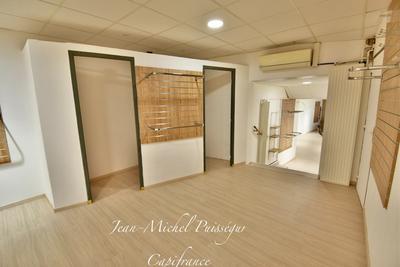 Local commercial - 170 m² - 3 pièces