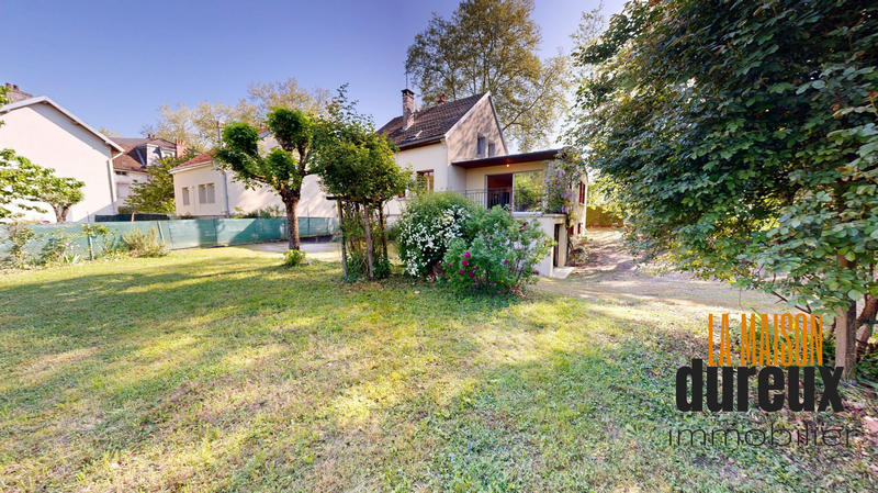 Maison ancienne - 196 m² - 7 pièces