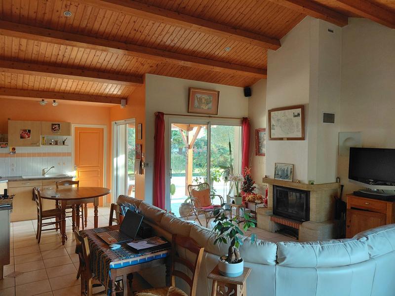 Maison - 92 m² - 4 pièces