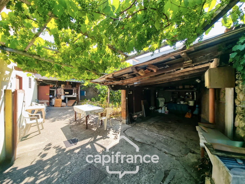 Maison - 198 m² - 10 pièces