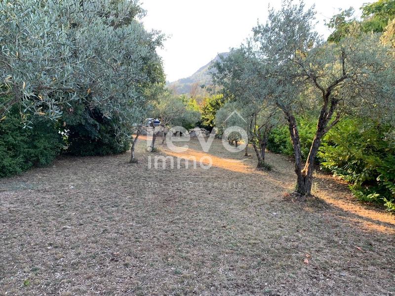 Maison - 380 m² - 14 pièces