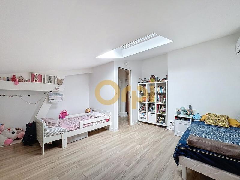 Maison - 160 m² - 5 pièces