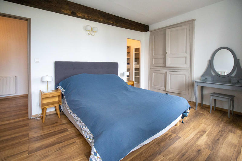 Maison ancienne - 210 m² - 7 pièces