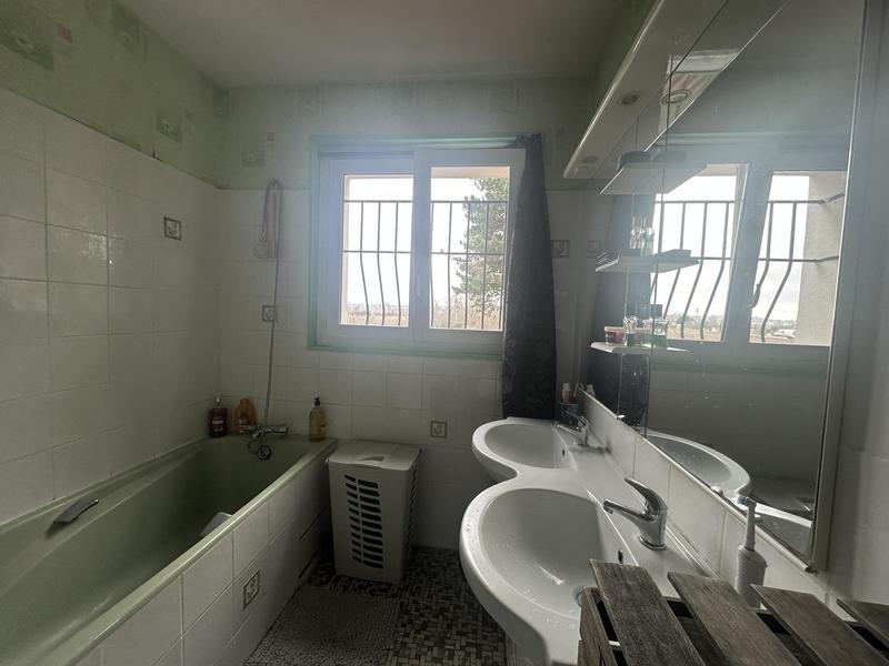 Villa - 146 m² - 6 pièces