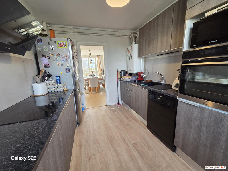 Appartement - 82 m² - 4 pièces