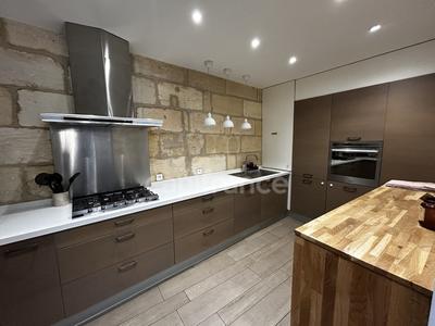 Appartement bourgeois - 108 m² - 3 pièces