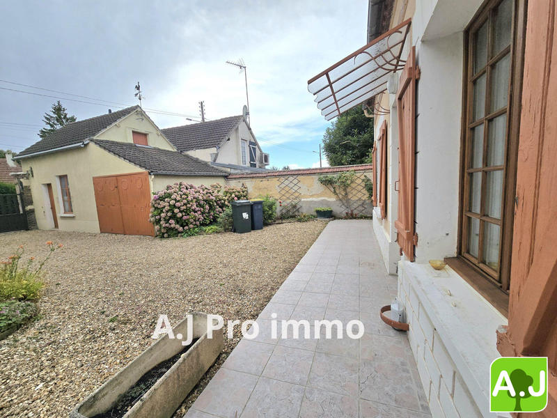 Maison - 84 m² - 4 pièces