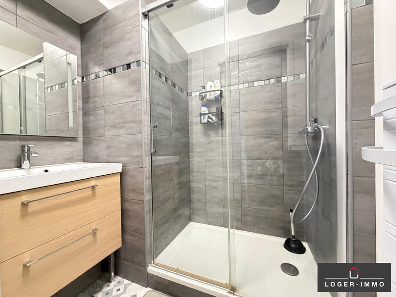 Appartement - 99 m² - 4 pièces