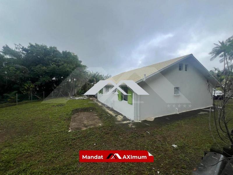 Maison - 90 m² - 6 pièces