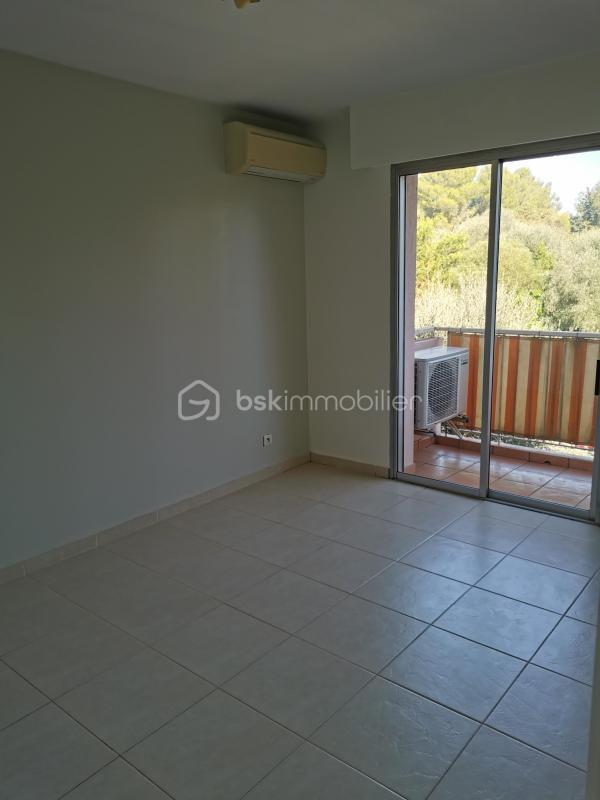 Appartement - 76 m² - 4 pièces