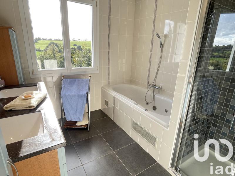 Maison de village - 130 m² - 6 pièces