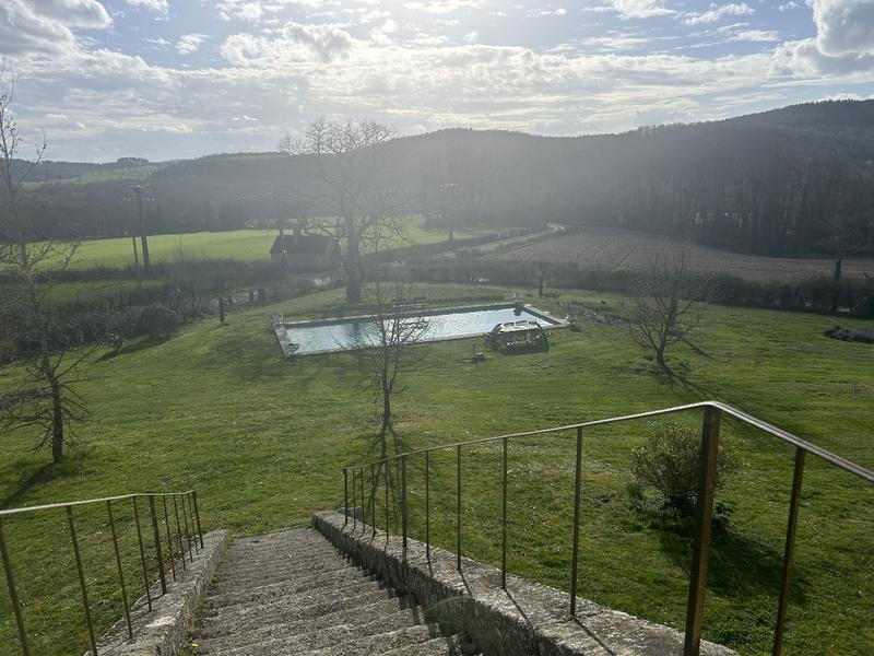 Demeure - 535 m² - 10 pièces