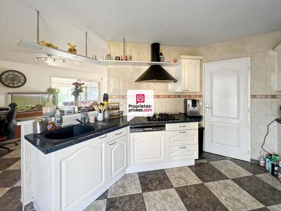 Maison - 175 m² - 5 pièces