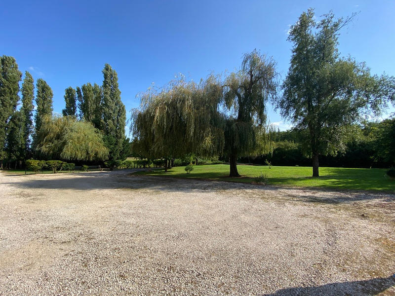 Maison - 227 m² - 8 pièces